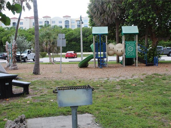 4001 S Ocean Blvd 103, South Palm Beach FL 33480