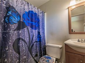 5156 NE 6th Ave 227, Oakland Park FL 33334