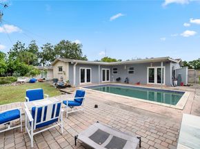 6447 Custer St, Hollywood FL 33024