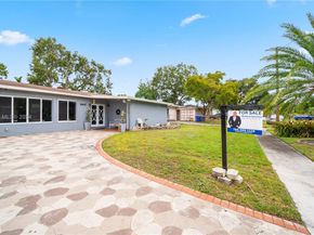 6447 Custer St, Hollywood FL 33024