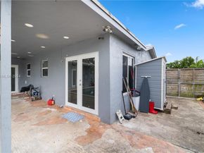 6447 Custer St, Hollywood FL 33024