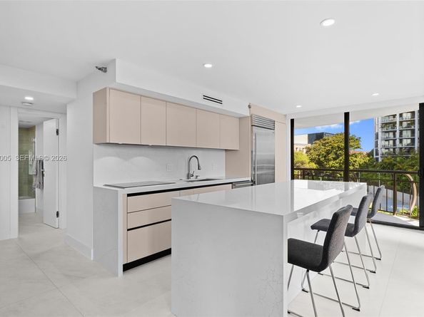 2843 S Bayshore Dr 5F, Miami FL 33133