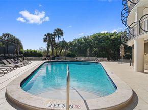 2843 S Bayshore Dr 5F, Miami FL 33133