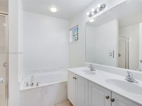 1935 SW 60th Ter, North Lauderdale FL 33068