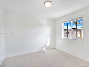 1935 SW 60th Ter, North Lauderdale FL 33068