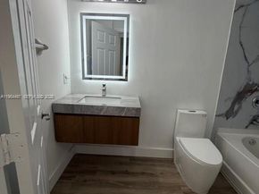 11601 NW 89th St 202, Doral FL 33178