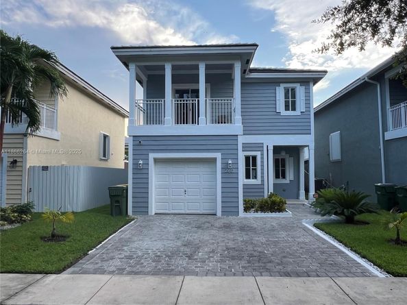 260 SE 32nd Ter, Homestead FL 33033