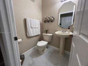 260 SE 32nd Ter, Homestead FL 33033