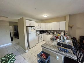 6940 NW 179th St 3087, Hialeah FL 33015