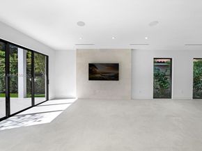 2610 SW 17th St, Miami FL 33145