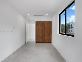 2610 SW 17th St, Miami FL 33145