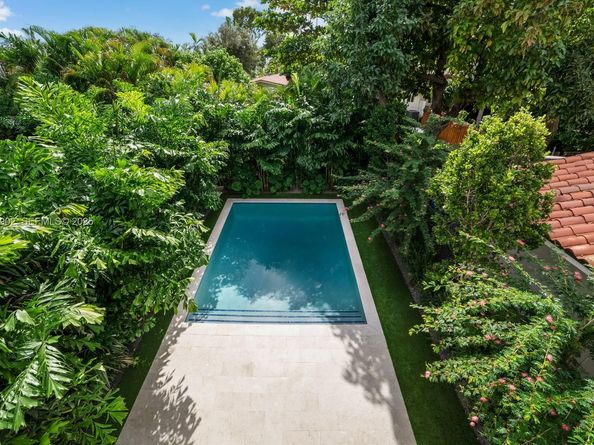 2610 SW 17th St, Miami FL 33145