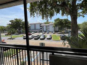 711 N Pine Island Rd 211, Plantation FL 33324