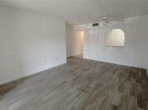 711 N Pine Island Rd 211, Plantation FL 33324