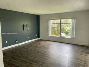 4164 Inverrary Dr 301, Lauderhill FL 33319