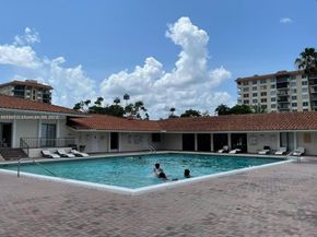 4164 Inverrary Dr 301, Lauderhill FL 33319