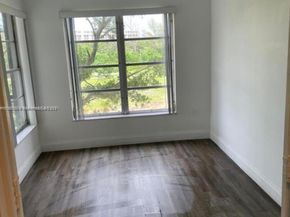 4164 Inverrary Dr 301, Lauderhill FL 33319