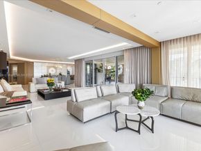 7431 Fisher Island Dr 7431, Miami Beach FL 33109
