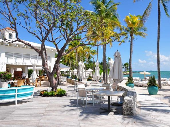 7431 Fisher Island Dr 7431, Miami Beach FL 33109