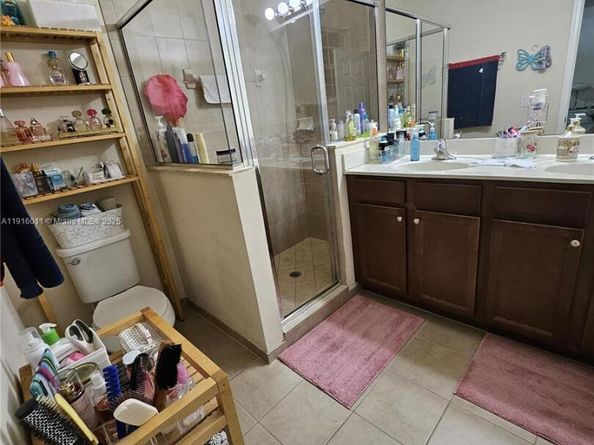 9572 SW 169th Pl, Miami FL 33196