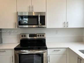 12989 SW 233rd Ter 12989, Miami FL 33032