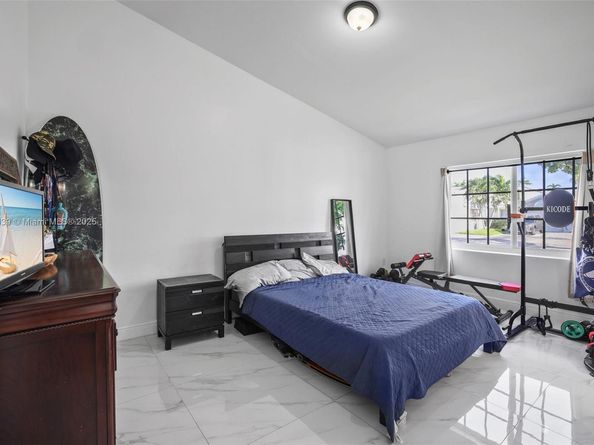 11500 SW 60th Ter, Miami FL 33173