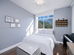 9725 NW 52nd St 215, Doral FL 33178