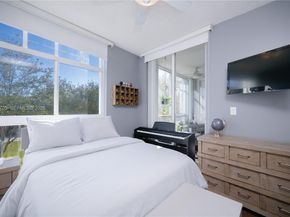 9725 NW 52nd St 215, Doral FL 33178