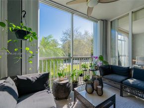 9725 NW 52nd St 215, Doral FL 33178