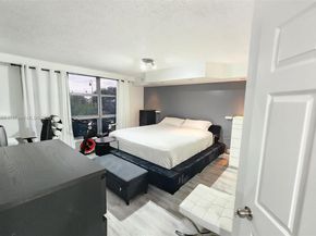 3500 Mystic Pointe Dr 401, Aventura FL 33180