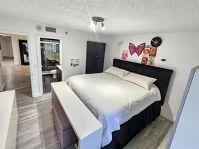 3500 Mystic Pointe Dr 401, Aventura FL 33180