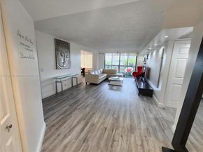 3500 Mystic Pointe Dr 401, Aventura FL 33180