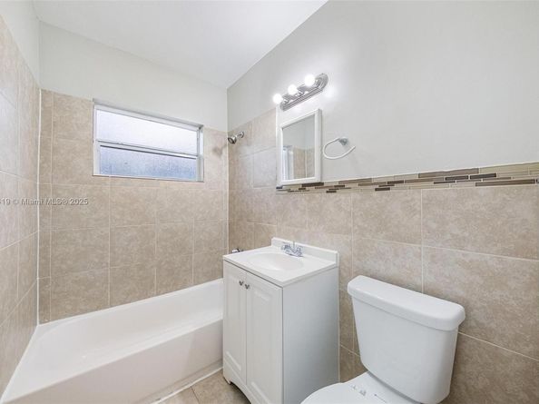 501 Carolina Ave, Fort Lauderdale FL 33312