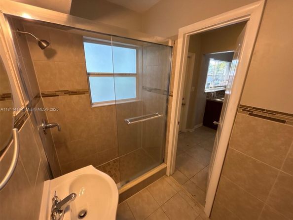 501 Carolina Ave, Fort Lauderdale FL 33312
