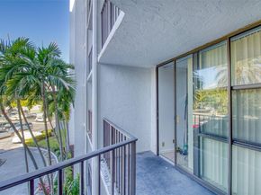 800 Parkview Dr 311, Hallandale Beach FL 33009