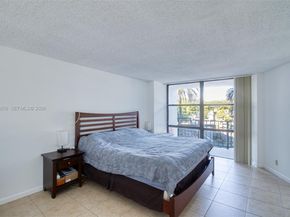 800 Parkview Dr 311, Hallandale Beach FL 33009