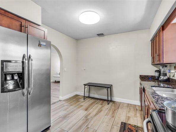 6441 Allen St, Hollywood FL 33024
