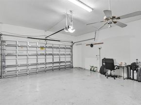 1485 W Lacosta Dr W, Pembroke Pines FL 33027
