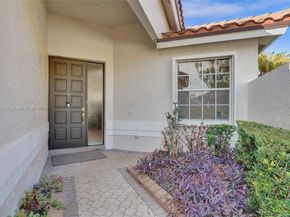 1485 W Lacosta Dr W, Pembroke Pines FL 33027