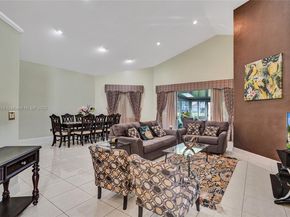 1485 W Lacosta Dr W, Pembroke Pines FL 33027