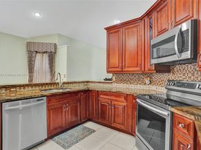 1485 W Lacosta Dr W, Pembroke Pines FL 33027