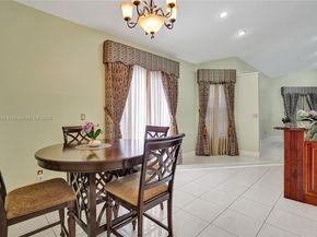 1485 W Lacosta Dr W, Pembroke Pines FL 33027