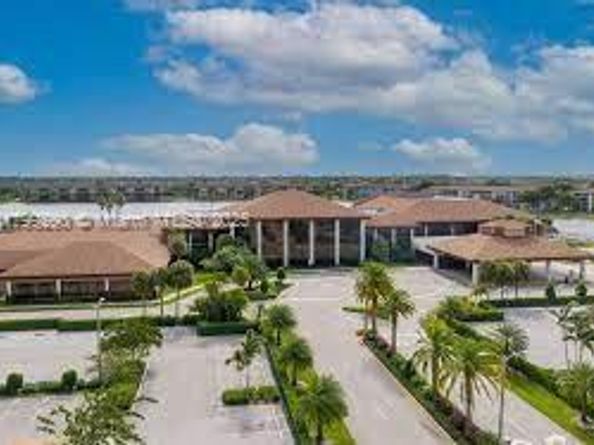 12501 SW 14th St 108R, Pembroke Pines FL 33027