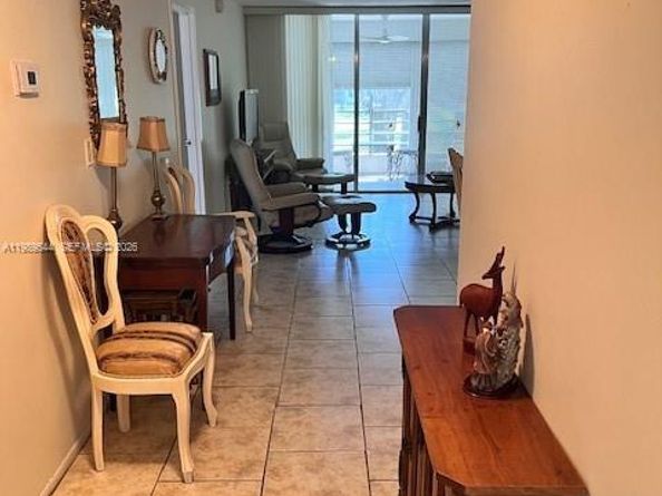 2998 NW 48th Ter 233, Lauderdale Lakes FL 33313
