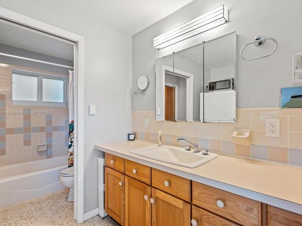 17625 SW 91st Ave., Palmetto Bay FL 33157