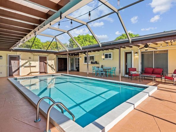 17625 SW 91st Ave., Palmetto Bay FL 33157
