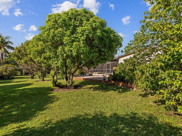 17625 SW 91st Ave., Palmetto Bay FL 33157