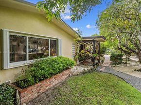 17625 SW 91st Ave., Palmetto Bay FL 33157