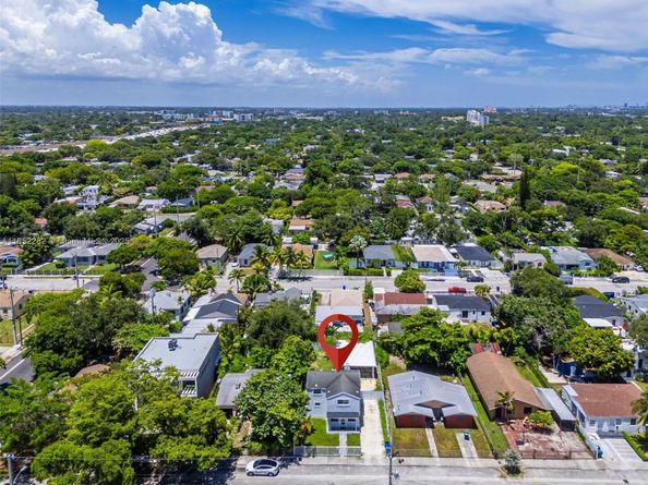 421 NW 44th St, Miami FL 33127