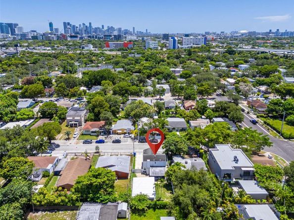 421 NW 44th St, Miami FL 33127